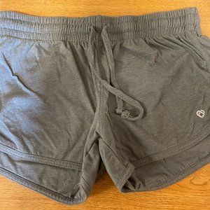 Colosseum Grey Shorts Size medium
